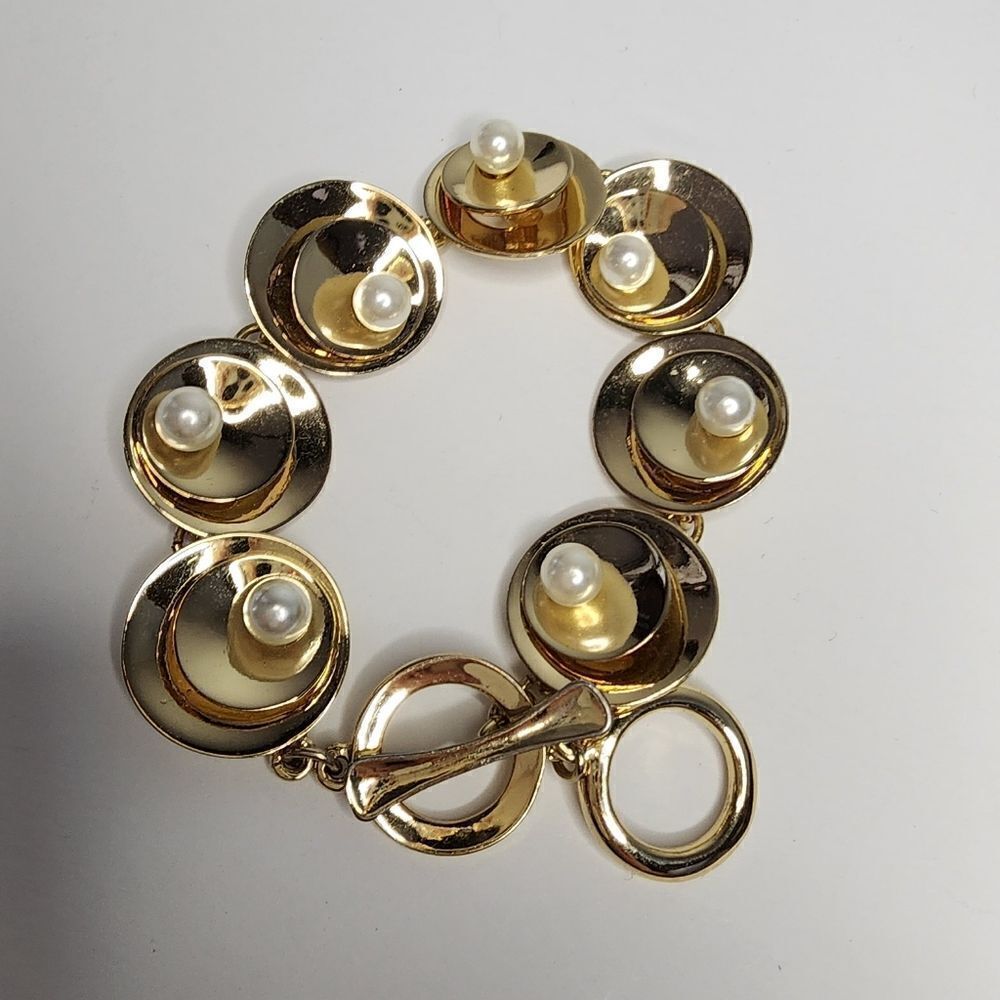 KATE SPADE NEW YORK  Gold Tone Bracelet Multi Size Adjustable